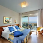Majestic & Wellness 4*