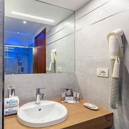 호텔 Majestic & Wellness 비비오네