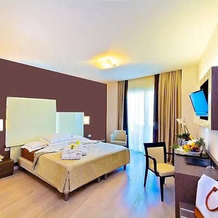 Majestic & Wellness Hotell 4*