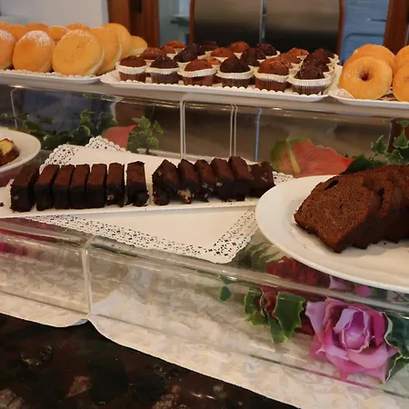 Majestic & Wellness מלון