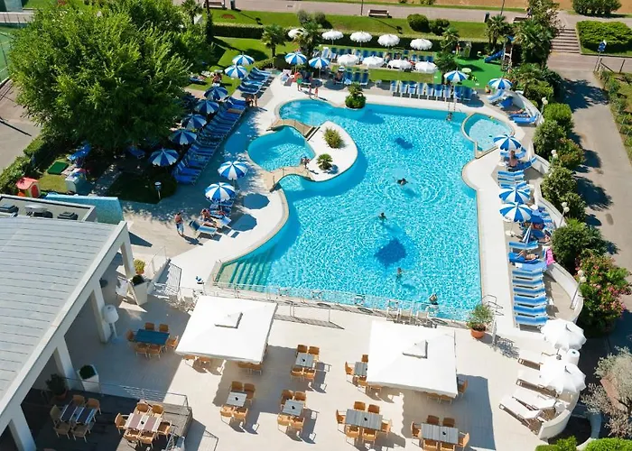 מלון Majestic & Wellness 4*