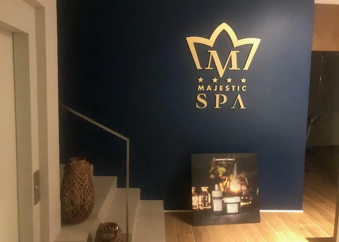 酒店 Majestic & Wellness 4*