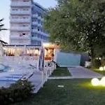 Отель Majestic & Wellness