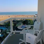 Majestic & Wellness 4*