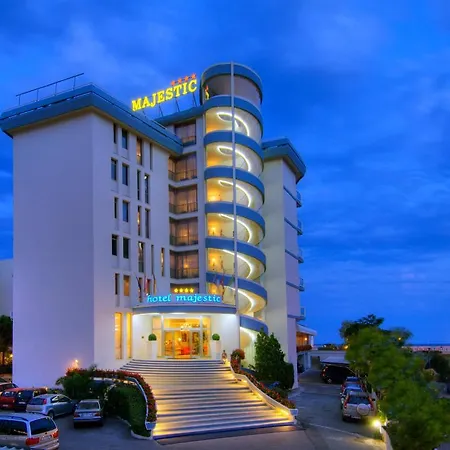 Отель Majestic & Wellness