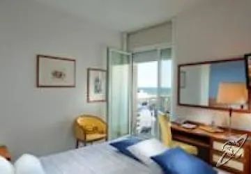 Majestic & Wellness فندق بيبيوني