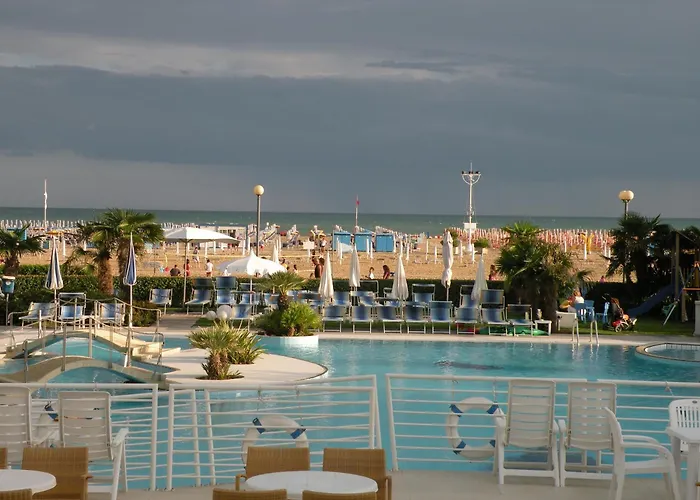 Готель Majestic & Wellness